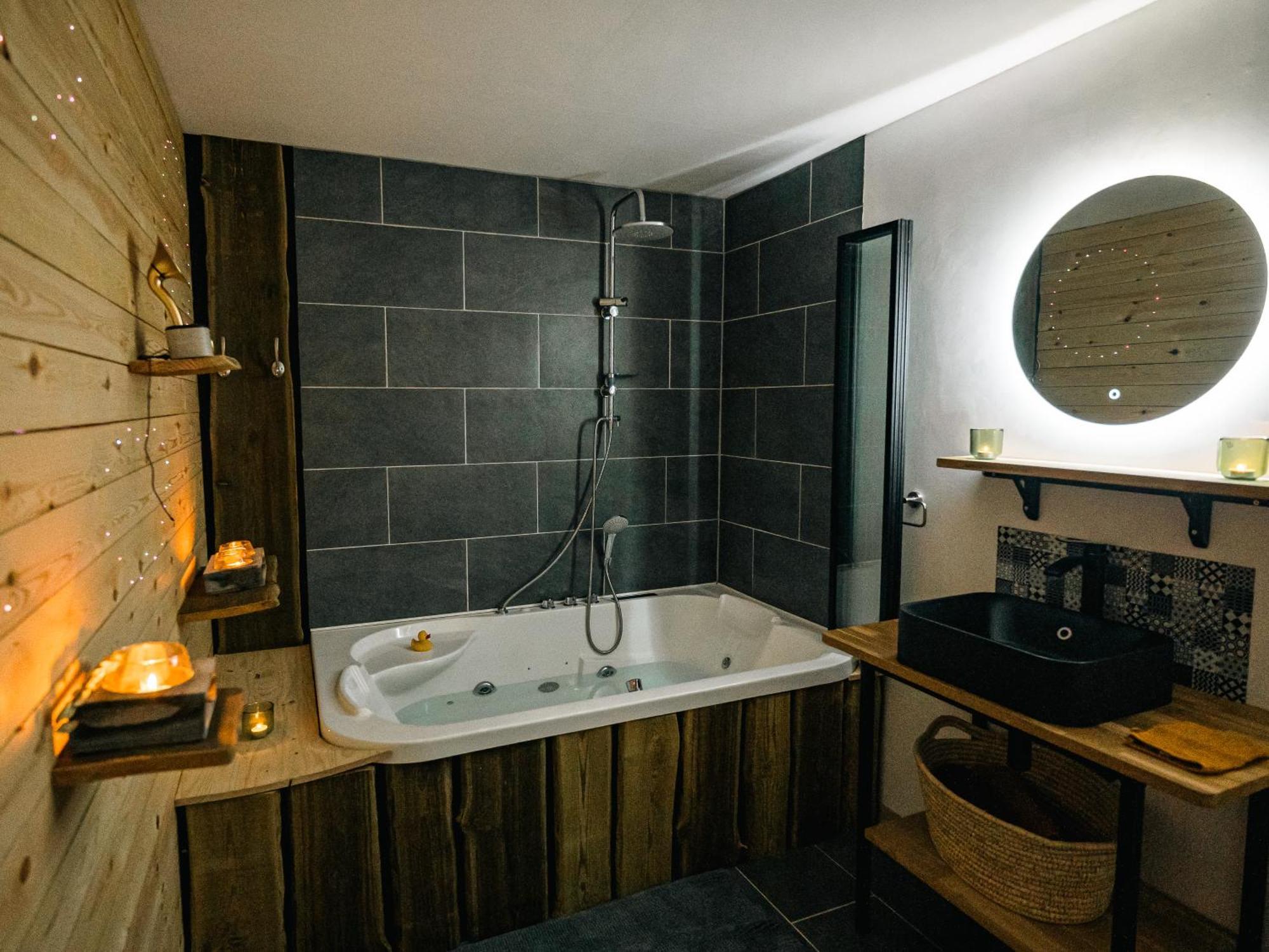 Appartement Spa Vip Pont Alsort Froidchapelle Ngoại thất bức ảnh